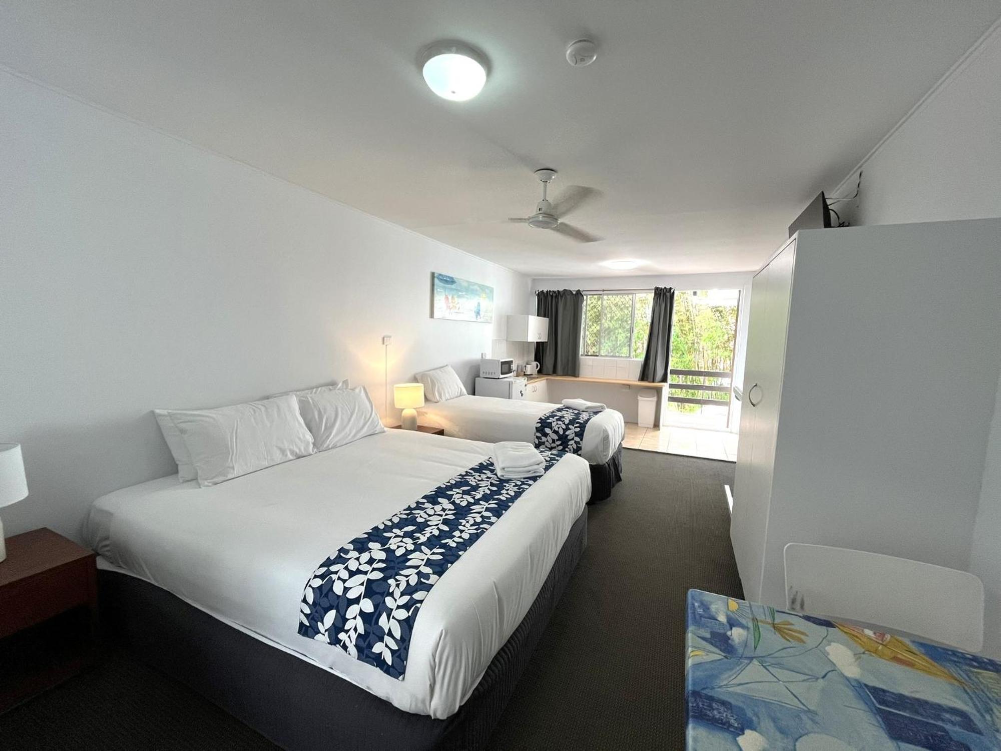 Browns Broadbeach Guldkusten Exteriör bild