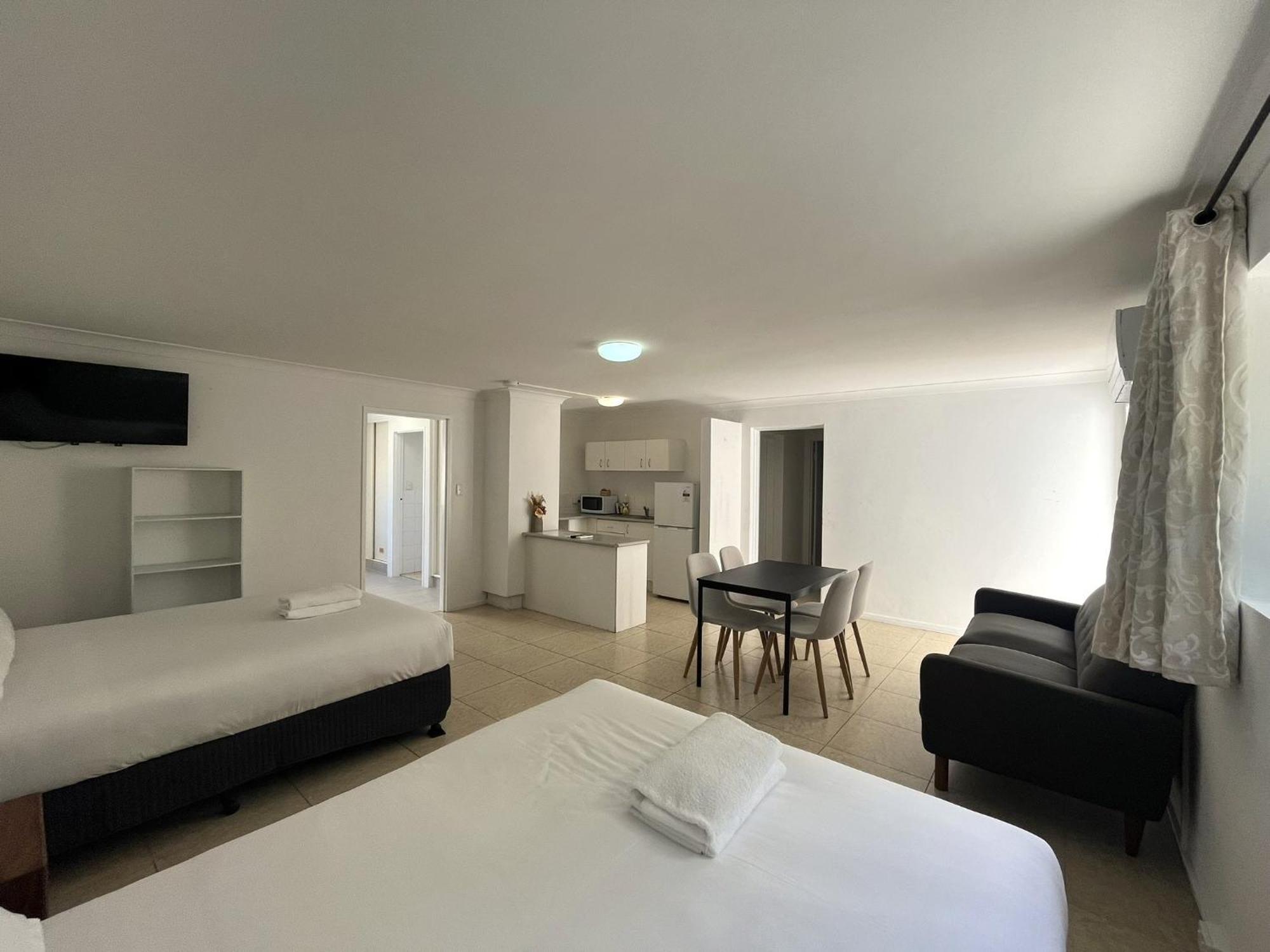Browns Broadbeach Guldkusten Exteriör bild